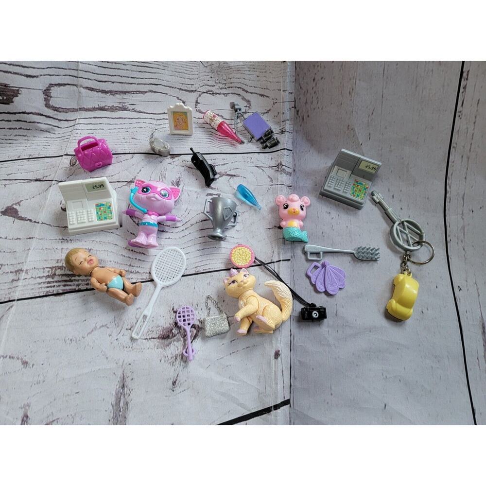 Large Barbie Lot Accessories, Pets, baby, Cat Barbie core